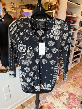 Johnny Was Black and White Embroidered V-Neck Top